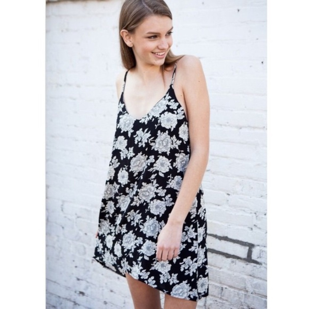 Brandy Melville Lynette Dress